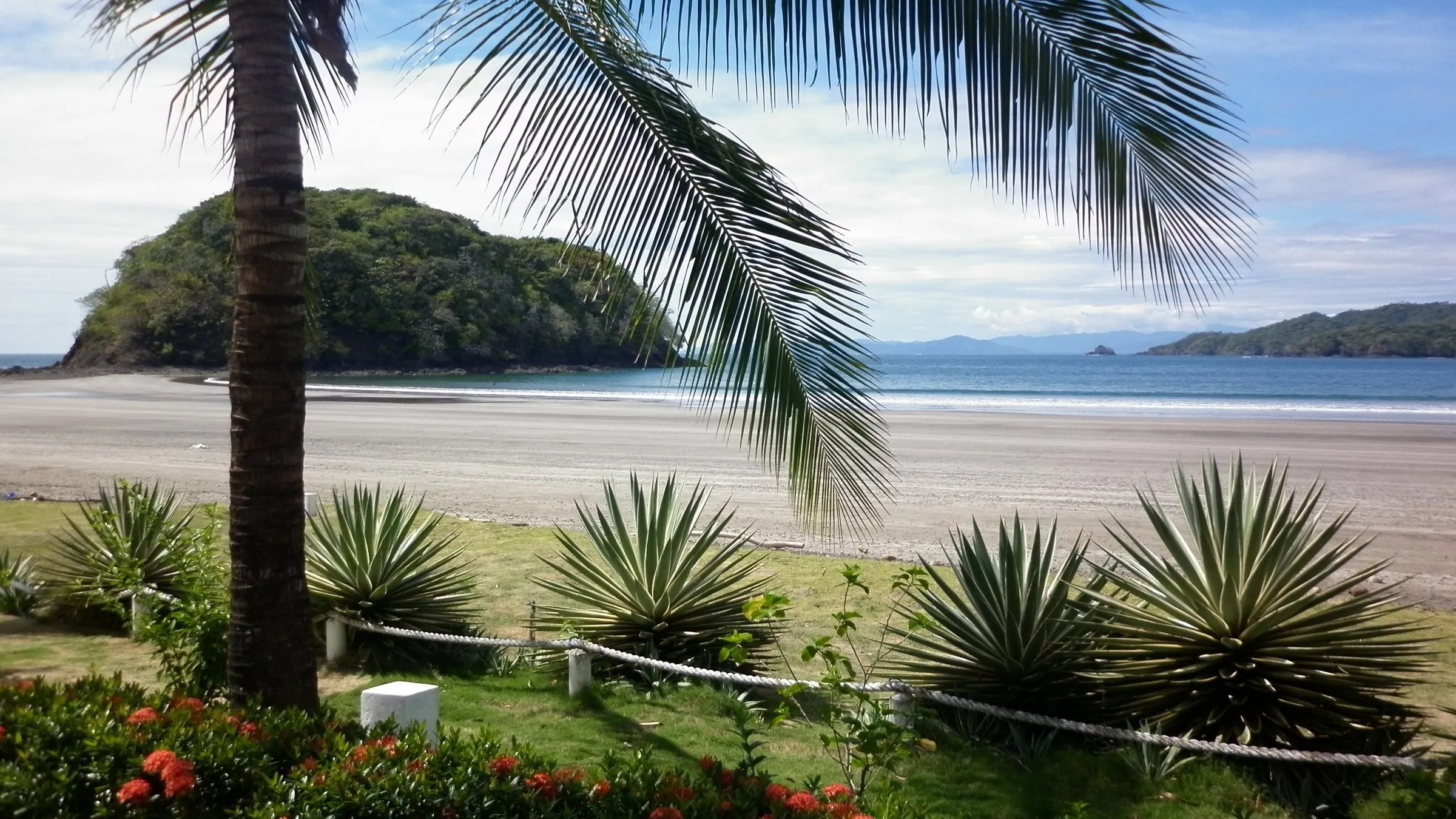Die weite Bucht von Playa Venao an der Pazifikküste der Azuero-Halbinsel.